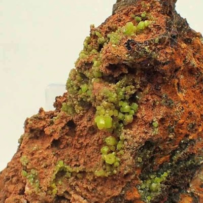Piromorfita sobre goethita Piromorfita sobre goethita