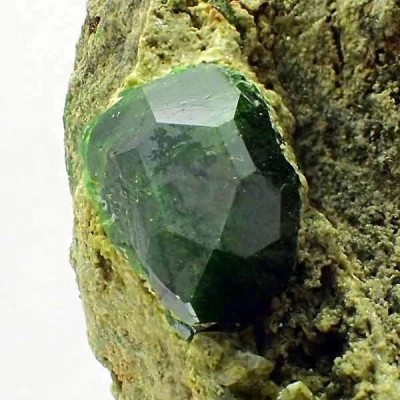 Andradita var. Demantoide Andradita var. Demantoide