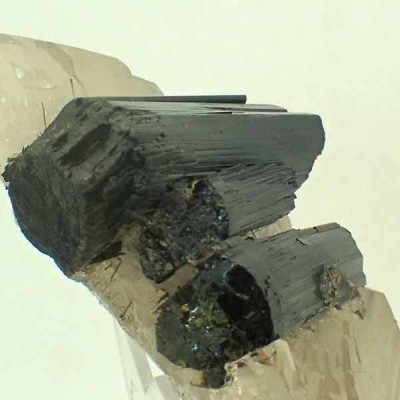 Tourmaline (Elbaite), on Quartz Mi284 Tourmaline (Elbaite), on Quartz Mi284