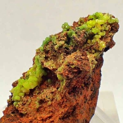 Piromorfita sobre goethita Piromorfita sobre goethita