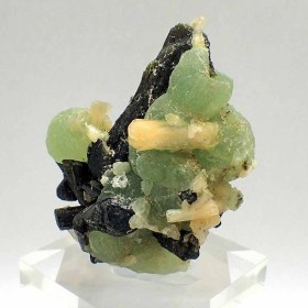 Prehnite,-Epidote,Stilbite-Mi059b